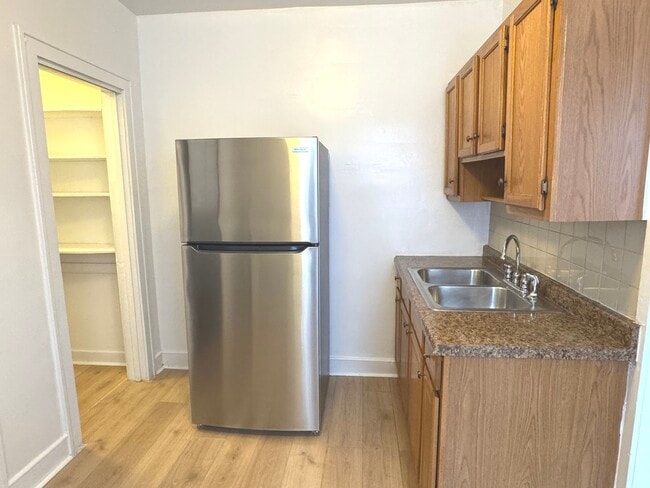 Building Photo - 4428 N Laporte Ave