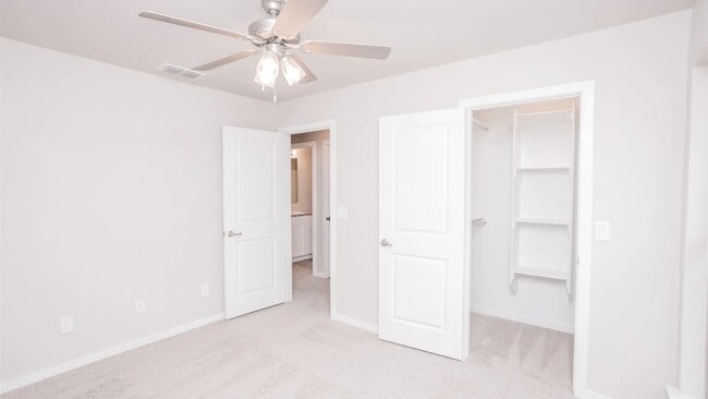Building Photo - 13806 Uvalde Ave