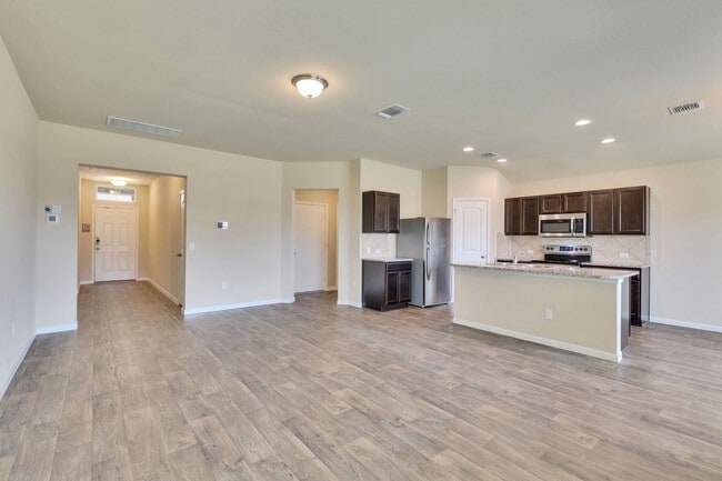 Building Photo - Modern Elegance Awaits: Discover Your Oasis in Hutto, TX