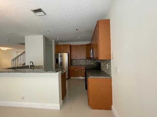 Building Photo - 1156 Chinaberry Dr