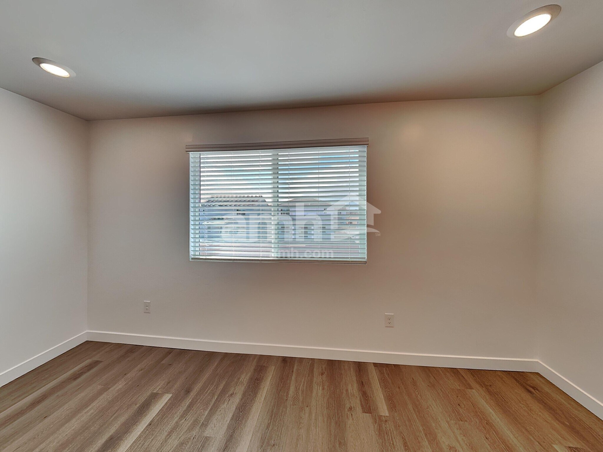 Building Photo - 18489 W El Cortez Pl