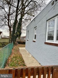 Building Photo - 808 E Macdade Blvd