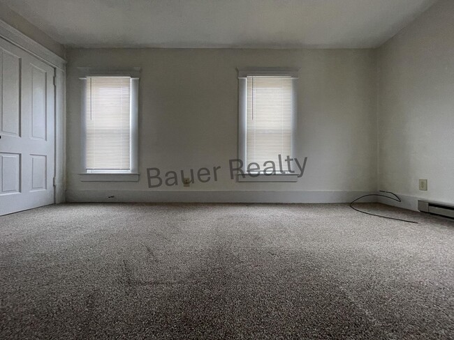 Building Photo - Two Bedroom, 1 1/2 Baths
