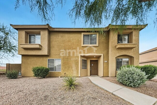 Building Photo - 4071 E Abraham Ln