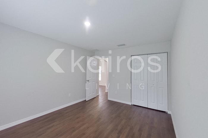 Building Photo - 3820 SE 136th Pl