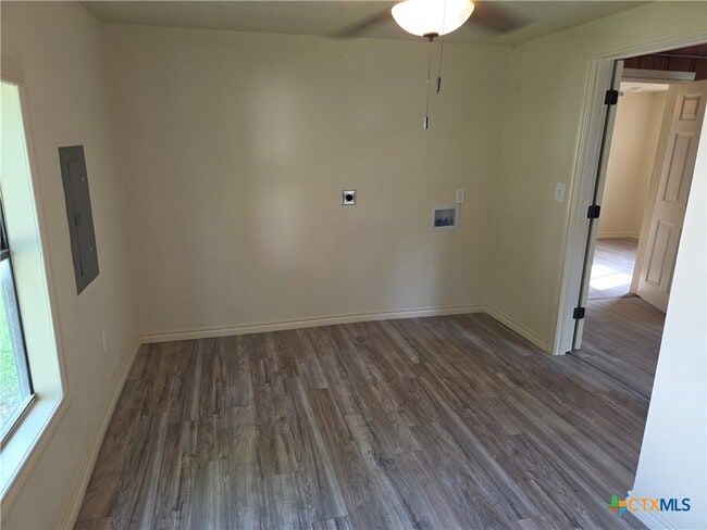 Building Photo - 602 E Whitson St