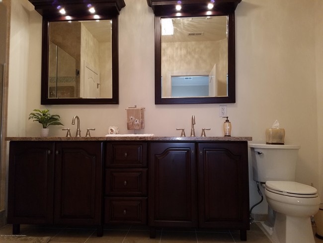 Building Photo - 12 Cindy Ct