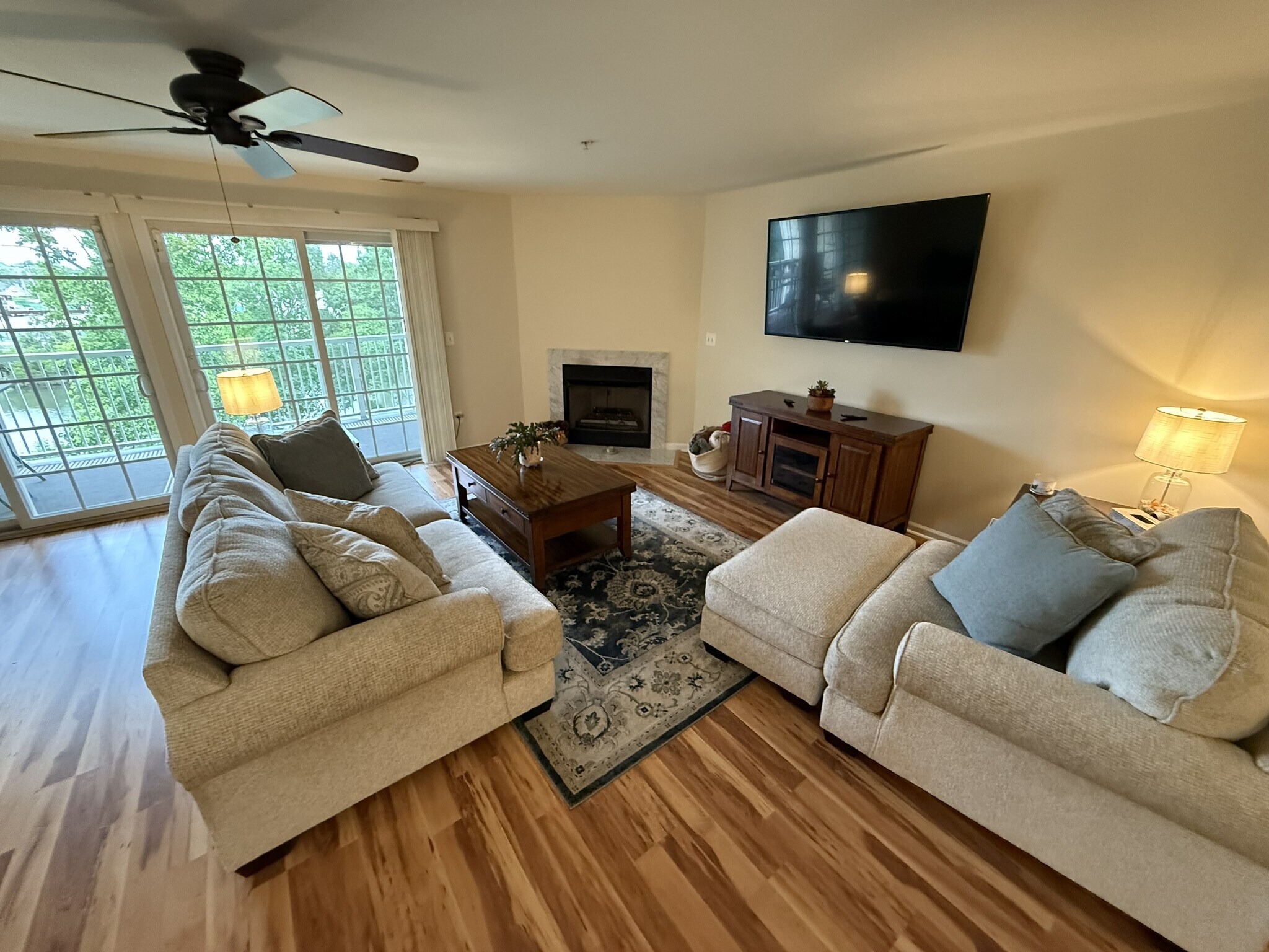 Building Photo - 20374 Blue Point Dr