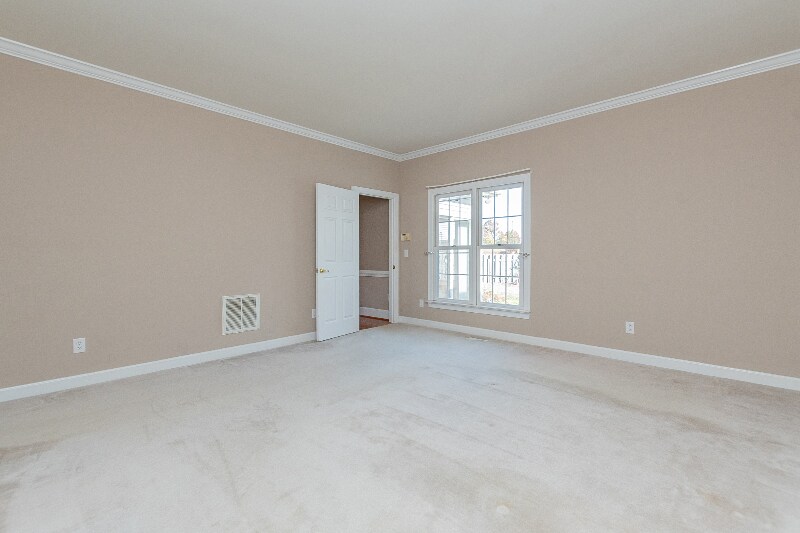 Building Photo - 101 St Charles Ct