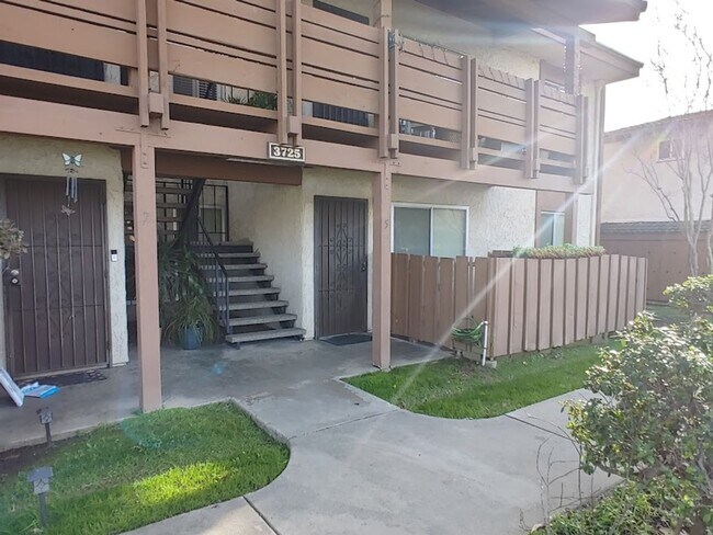 Building Photo - U{COMMING - PEACEFUL 2BD/2BA CONDO NEAR TH...
