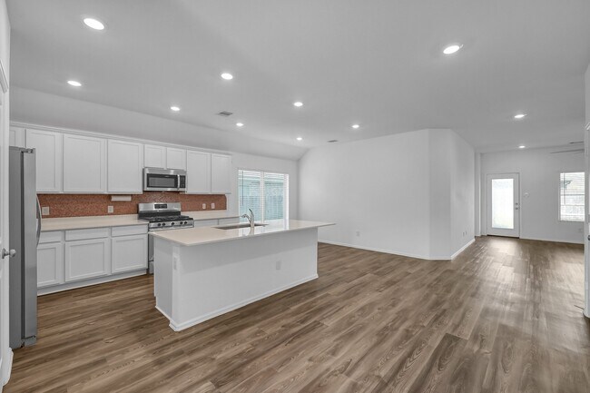 Building Photo - 19092 Sonora Chase Dr