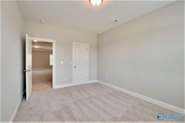 Building Photo - 330 Merrydale Dr