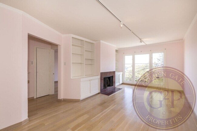 Building Photo - Collingwood Street - 450-452