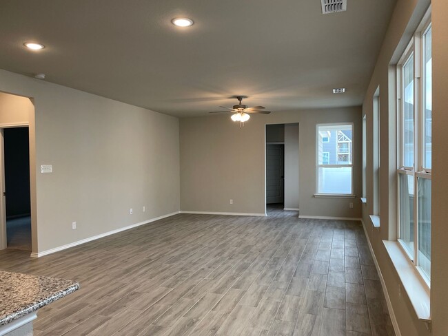 Building Photo - Brand new Home 3 Bedroom 2 bath home!