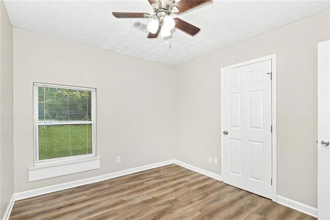 Building Photo - 8788 E Bourne Dr