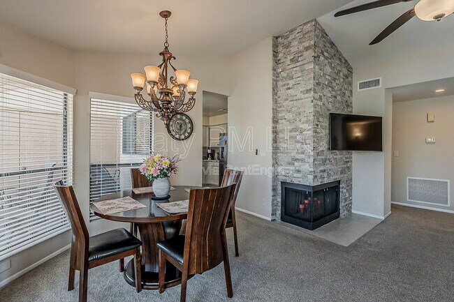 Building Photo - 9707 E Mountain View Rd