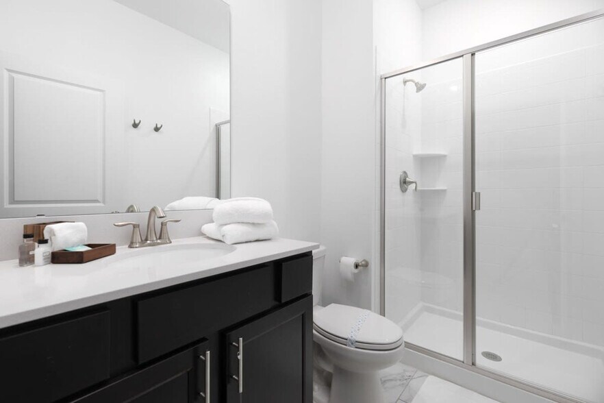 Building Photo - 994 Splash Shot Pl