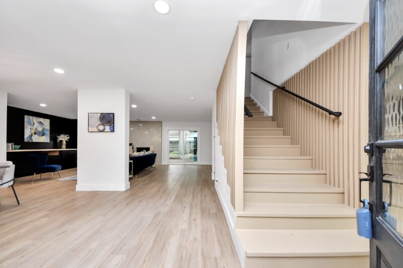 Building Photo - 5614 Oakhaven Ln