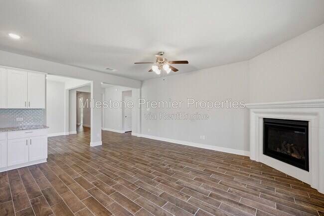 Building Photo - 425 Hoot Owl Hl