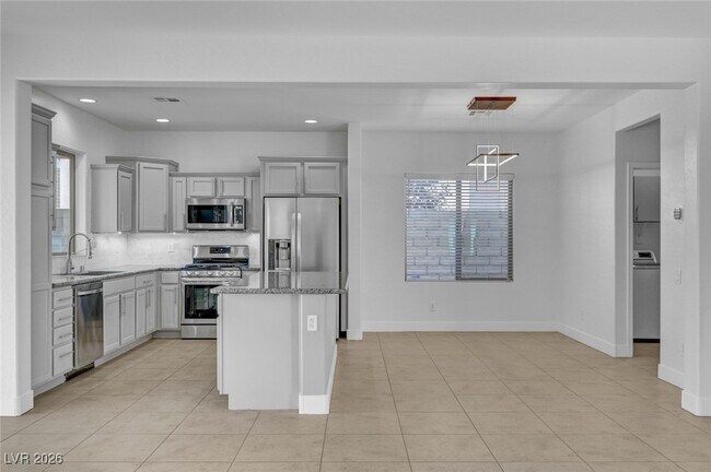 Building Photo - 11952 Orense Dr