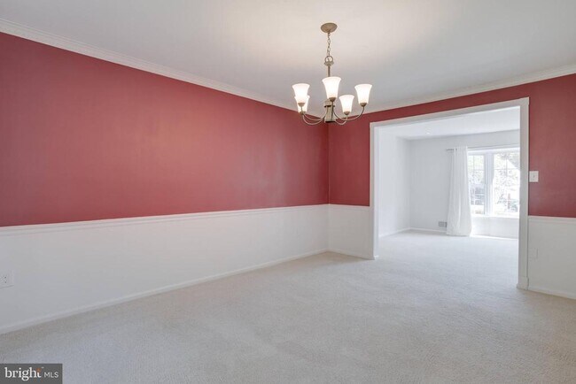 Building Photo - 9369 Tovito Dr