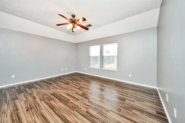 Building Photo - 2731 Gorki Park Dr