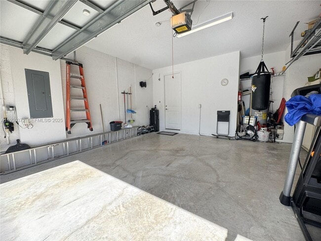 Building Photo - 4862 Navali Dr