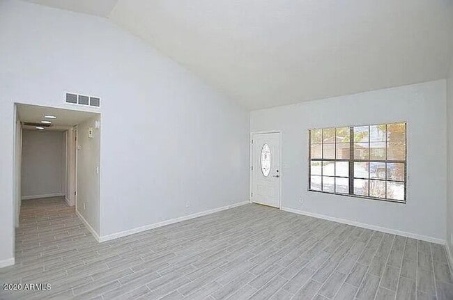 Building Photo - 6431 E Sandra Terrace