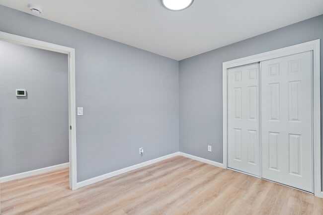 Building Photo - 1660 S Capitol Ave