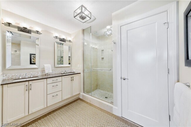 Building Photo - 9123 Strada Pl