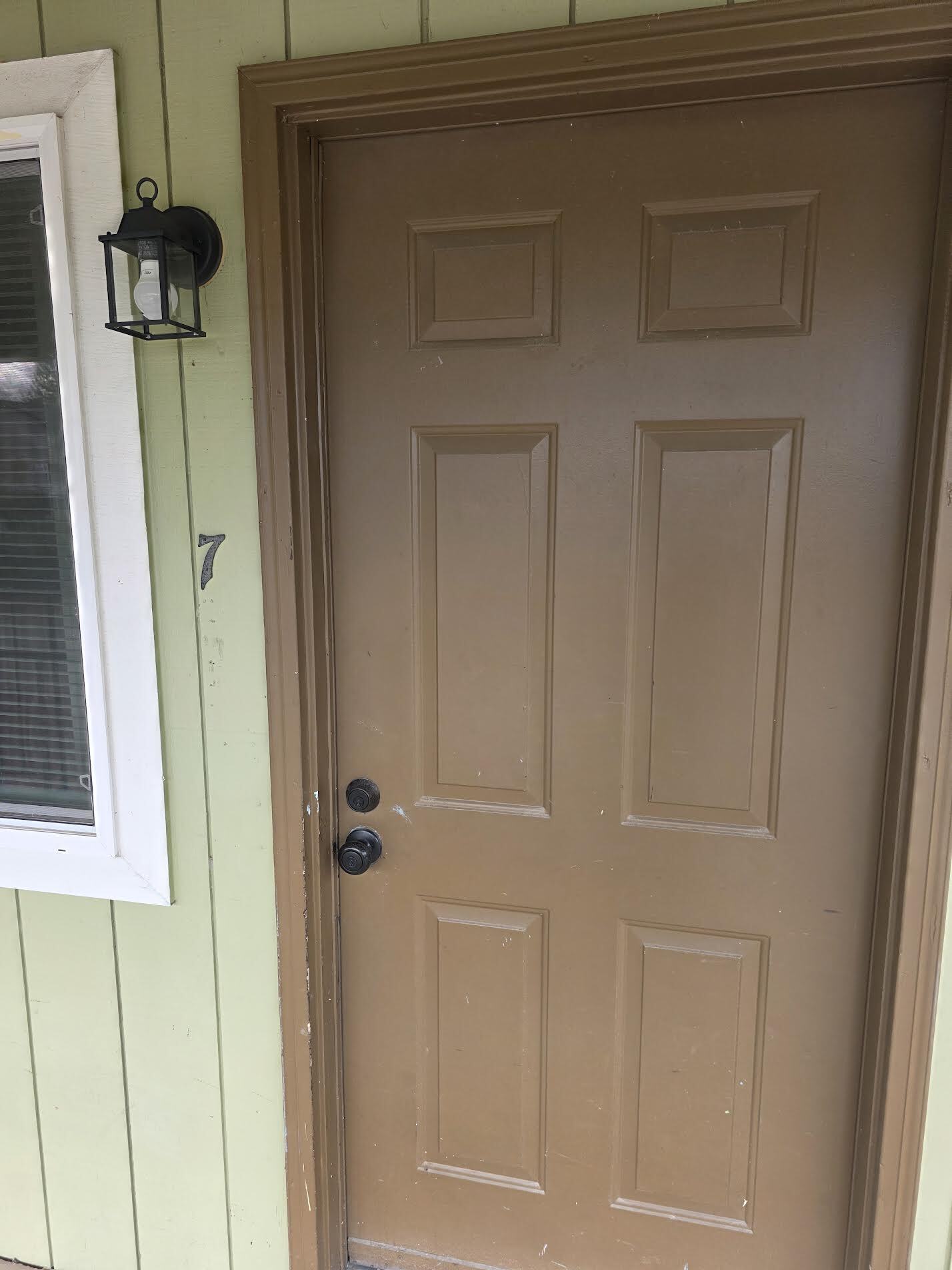 Building Photo - 300 Whitesell Ave W