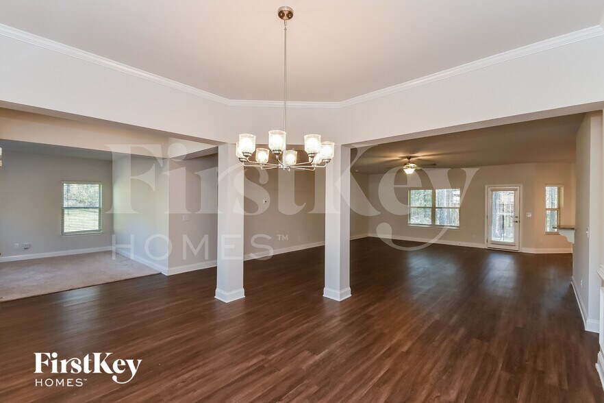 Building Photo - 8228 Orkney Way