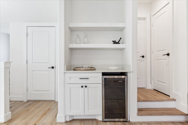 Building Photo - 3609 Lannister Ln