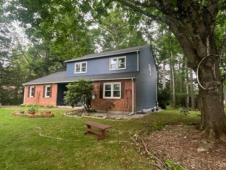 Building Photo - 2803 Tall Oaks Dr