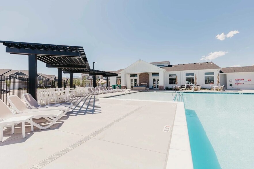 Building Photo - 3696 W 1850 N