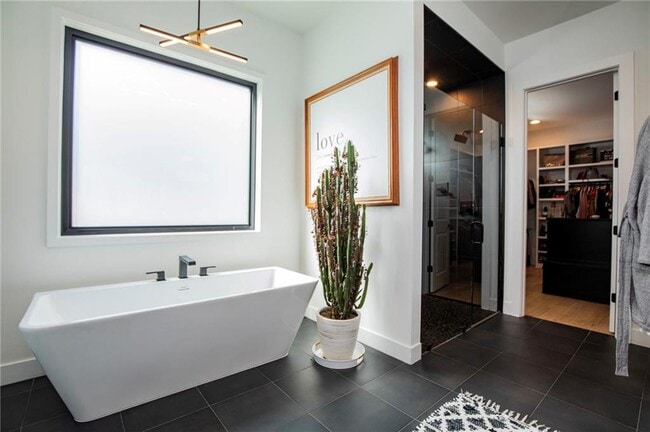 Building Photo - 4205 S Watercrest Dr