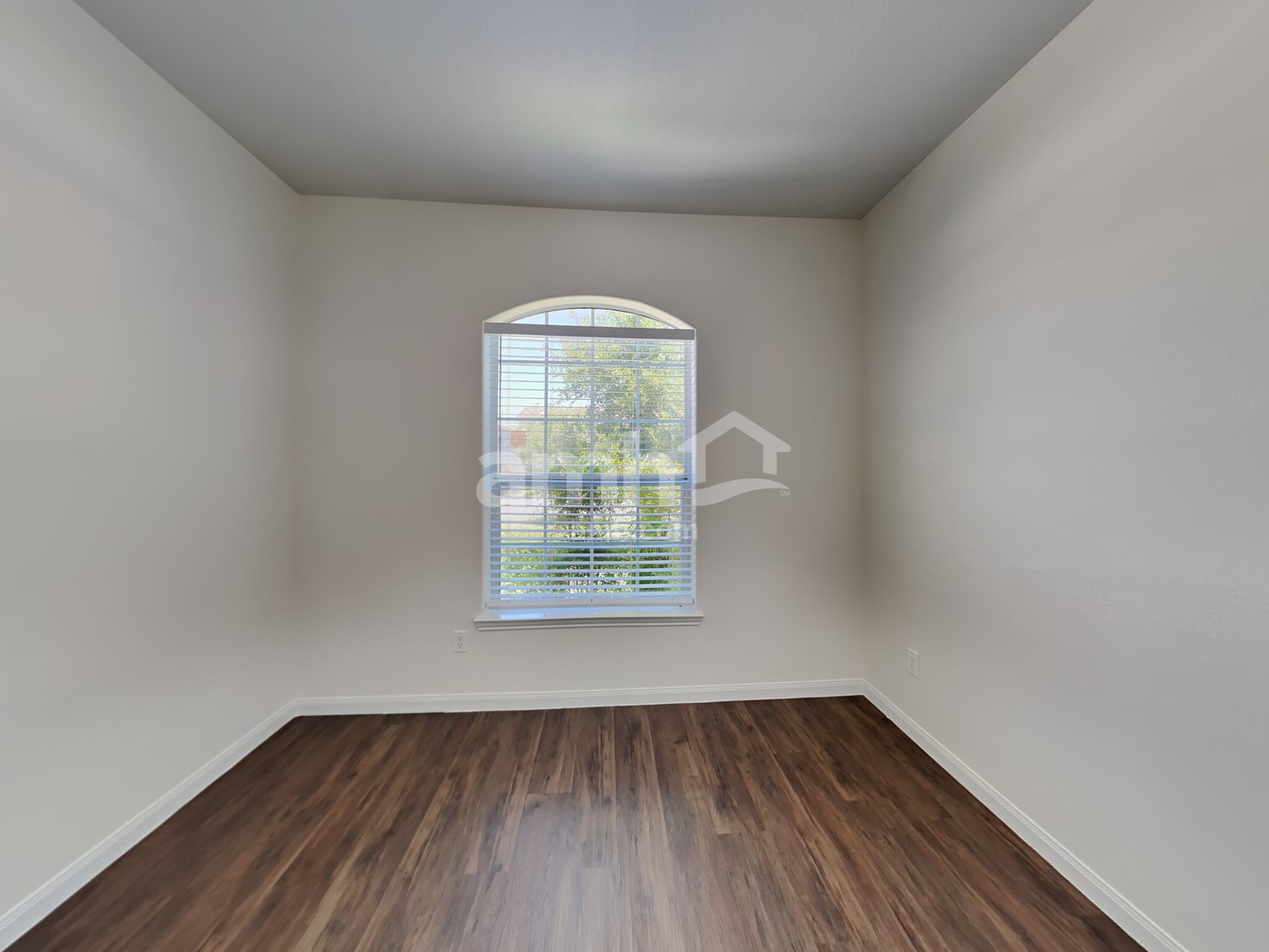 Building Photo - 2037 Vanamen Ct