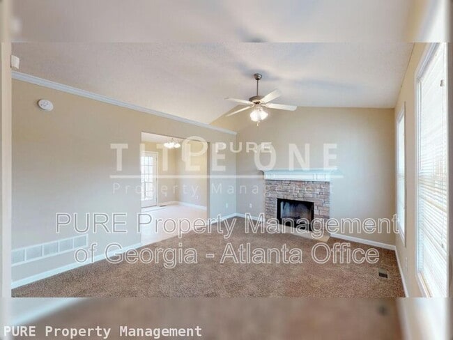 Building Photo - 177 Majesty Dr