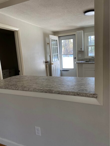 Primary Photo - 106 Burnell Dr