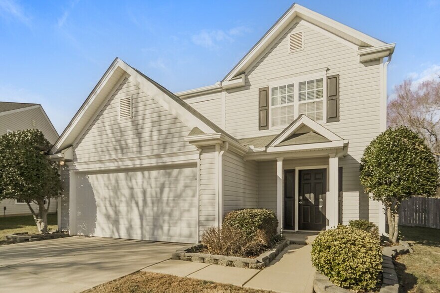 Building Photo - 1001 Omaha Dr