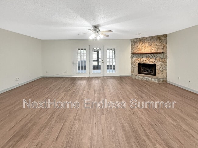 Building Photo - 10879 Cabbage Pond Ct