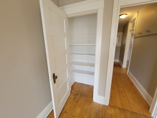 Building Photo - 2107-2107 E 5th St