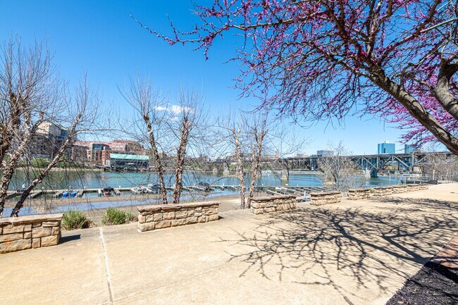 Building Photo - Knoxville 37920 - Riverfront Condo for Rent - 2 Bedroom, 2 Bath - CityView at Riverwalk - Contact...