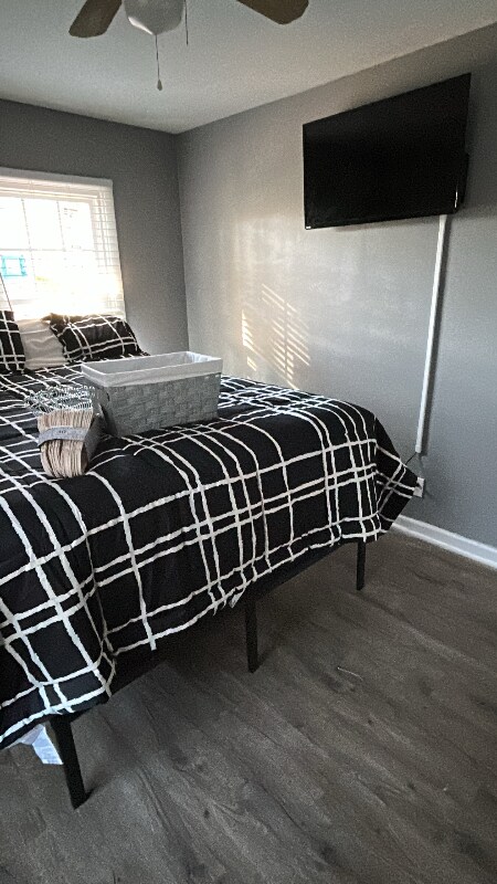 Building Photo - 1006 Hutchens Rd SE