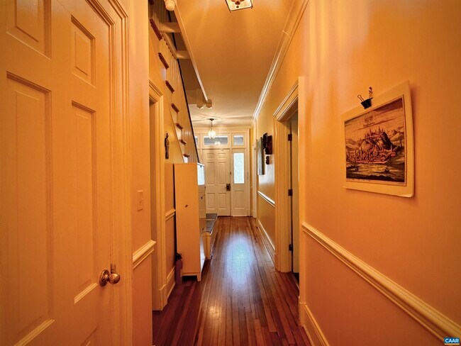 Building Photo - 29 University Cir