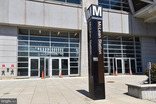 Building Photo - 1809 Westwind Way