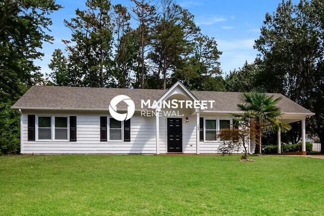 Building Photo - 3 Bedroom Pet-Friendly Home in Gastonia, NC with Main Street Renewal