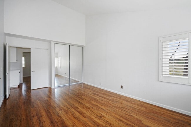 Building Photo - 8009 Caminito Gianna
