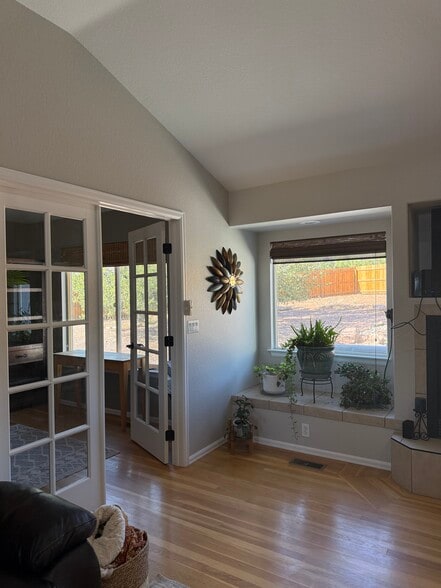 Building Photo - 48 Oak Leaf Ct
