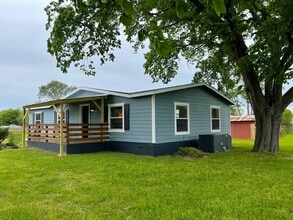 Building Photo - 6085 Adams Flat Rd